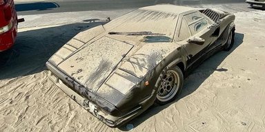 Покинута легенда: у пустелі знайшли нічийний суперкар Lamborghini за $500 000 (фото)