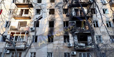 Жодної вцілілої квартири, вирви та пожежі: окупанти атакували Одесу дронами (фото)