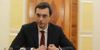 Теория заговора. Владимир Омелян подозревает МАУ в сговоре с "Жулянами"