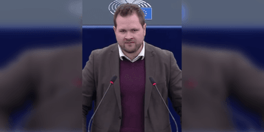 "Містере Трамп, ідіть до біса": данський депутат вилаяв президента США через Гренландію (відео)