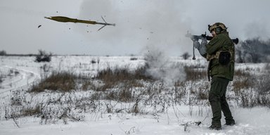 "Будничная боевая работа": бойцы "Азова" взорвали позиции россиян под Покровском (видео)