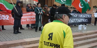 Підірвати із середини: Україна повинна підтримувати націоналістичні рухи у РФ, — експерт СБУ (відео)