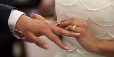 Одружуються зі старшими жінками та "купують" дітей: нові схеми винахідливих ухилянтів
