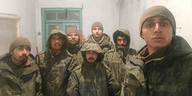 Пошуки роботи й неправдиві обіцянки: як молодь із Індії опиняється в російській армії (відео)