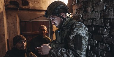 В Украине тестируют новое средство против "глушилок" РФ: как помогают простые смартфоны