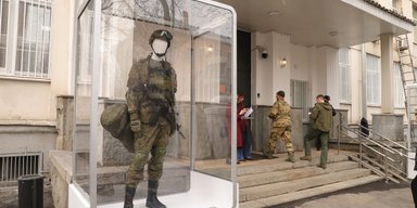 "На каждом перекрестке зазывалы": роСМИ рассказали, как Путин ищет контрактников для войны в Украине
