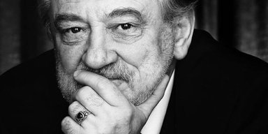 "Ему предлагали взятку". Внук Богдана Ступки рассказал, что деда хотели подкупить на посту министра