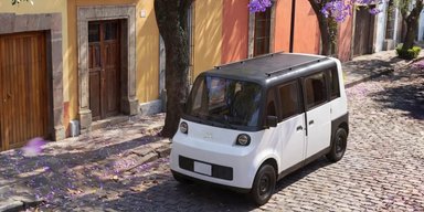 Ціна $8600 і шість місць: презентовано перший мексиканський електромобіль (фото)