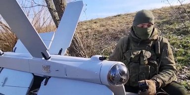 Тили ЗСУ під загрозою. Росія пустила в хід нові дрони "Ланцет": куди вони дістануть (відео)