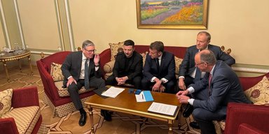 ЄС та Україна розробляють мирний план з 12 пунктів: в Bloomberg розповіли, що він містить