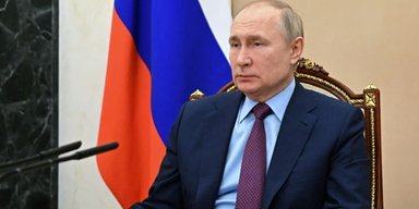 Путін запропонував відзначати "День возз'єднання" РФ з окупованими регіонами України (фото)