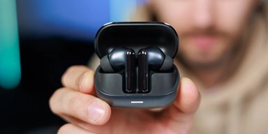 Дешевша альтернатива AirPods: експерт порадив навушники з хорошим звуком та ANC (фото)