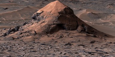 Марсохід Curiosity виявив на Марсі щось дивне: вчені не можуть цього пояснити (фото)