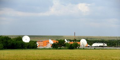 450 км от фронта: БПЛА атаковали систему космической разведки РФ, — Defense Express (фото)