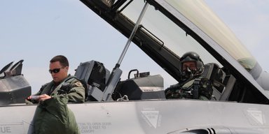 "Безопасное небо 2011": как американские истребители F-16 летали в небе над Полтавщиной (видео)