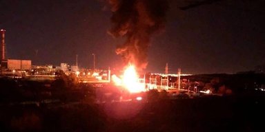 В оккупированном Бердянске пылает электроподстанция: город остался без света, — соцсети (видео)