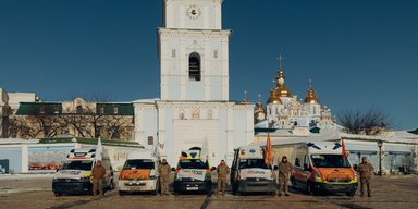 166 донатов от одного клиента: как сообщество EVA превращает отдельные взносы в миллионы помощи