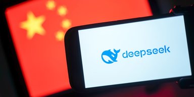 В США сделают конкурента китайскому ИИ DeepSeek за 50 долларов: как это получится
