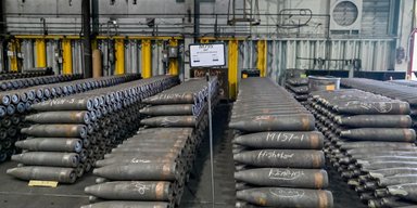 Разные результаты: как быстро в США и ЕС налаживают производство боеприпасов