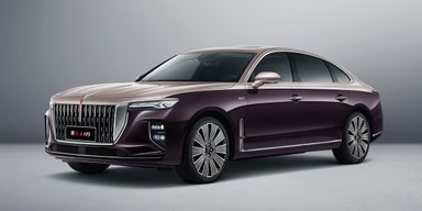 Санкції поставили хрест на новій розкішній моделі російського Aurus