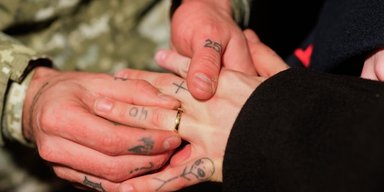 "Дякую за досвід": співак MELOVIN розлучився зі своїм хлопцем