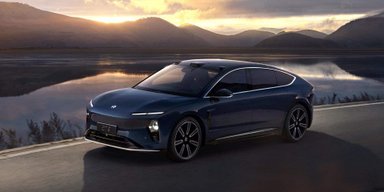 700 сил і запас ходу 650 км: дебютував розкішний китайський електрокар за $90 000 (фото)