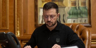 "Внутренний враг": Зеленский созывает СНБО из-за скандала с МСЭК и "инвалидности" прокуроров (видео)