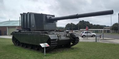 В Великобритании решили восстановить знаменитый истребитель танков FV4005 (фото)