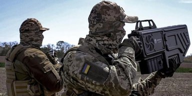 "Не бластер і не мікрохвильовка": як в Україні створюють і застосовують антидронові рушниці