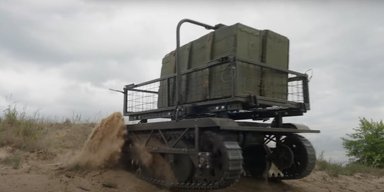 Трижды подорвался: украинский робот "Воля-Е" спас раненого, пройдя минное поле (видео)