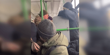 Блокпости й скандали в громадському транспорті: одесити масово скаржаться на роботу ТЦК (відео)