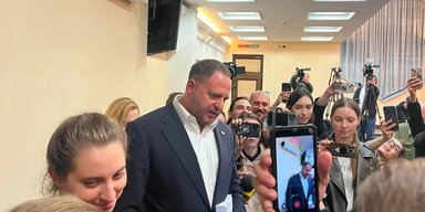Не успевают собрать залог: Андрей Ермак остается в СИЗО, — журналист