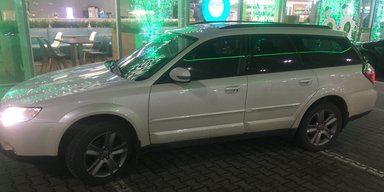 Капсула времени из 2000-х: в Украине обнаружили 18-летний Subaru в заводской упаковке (фото)