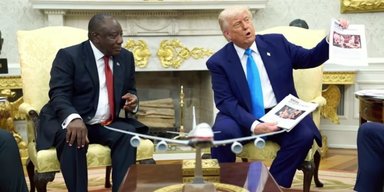 Обвинил в "геноциде белых": Трамп в Овальном кабинете поскандалил с президентом ЮАР (видео)