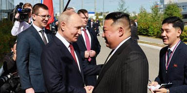 СБ Кім Чен Ина витратила кілька хвилин на дезінфекцію стільця на зустрічі з Путіним (відео)