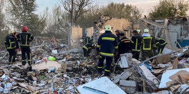 "Пропустил поминки": уроженец села Гроза из-за удара РФ потерял брата, невестку и мать (видео)