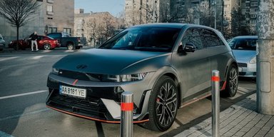 3,4 с до сотні: у Києві засвітився 650-сильний електрокар Hyundai за 2 мільйони (фото)