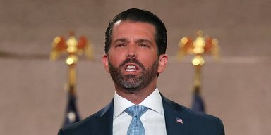 "Абсолютне зло": син Трампа репостнув відео з "бусифікацією" та прокоментував ролик (фото)