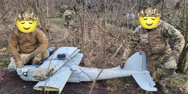 Український наземний безпілотник "захопив" російський дрон "Орлан-30" (фото, відео)