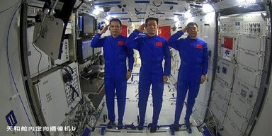Китай готов колонизировать Луну. Почему США проигрывают космическую гонку