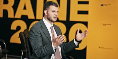 Министр инфраструктуры Владислав Криклий - о кадровых решениях в Укравтодоре и реформе Укрзализныци