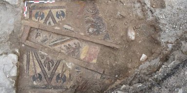 Такого еще не находили: археологи раскопали роскошную мозаику в Орду (фото)