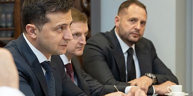 В Киеве – Ермак, в Москве – Козак. Что изменит в отношениях с РФ новый глава ОП