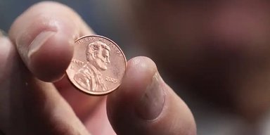 В США отчеканили последнюю монетку в 1 цент, которую выпускали более 230 лет (видео)