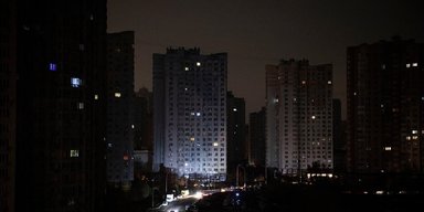 Графики отключений на 29 ноября: кому повезет быть со светом почти весь день