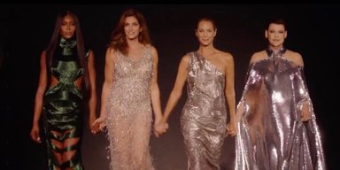 Найкращі супермоделі в історії ефектно завершили вечірку Vogue World (відео)