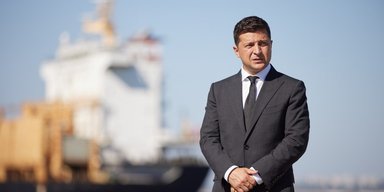 Президент изначально взял слишком высокую планку, — политолог о возможном роспуске КСУ