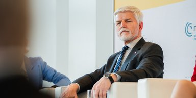 "Нужно поддержать": президент Чехии заявил, что нашел 800 тысяч боеприпасов для Украины