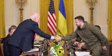 "Нужно взять себя в руки": Украина поборет паузу с военной помощью от США, — Зеленский