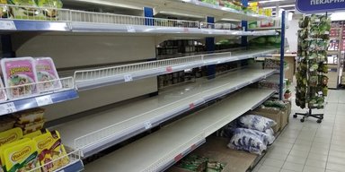 Дезинфекция водкой и луком. Как в Луганске готовятся к эпидемии коронавируса